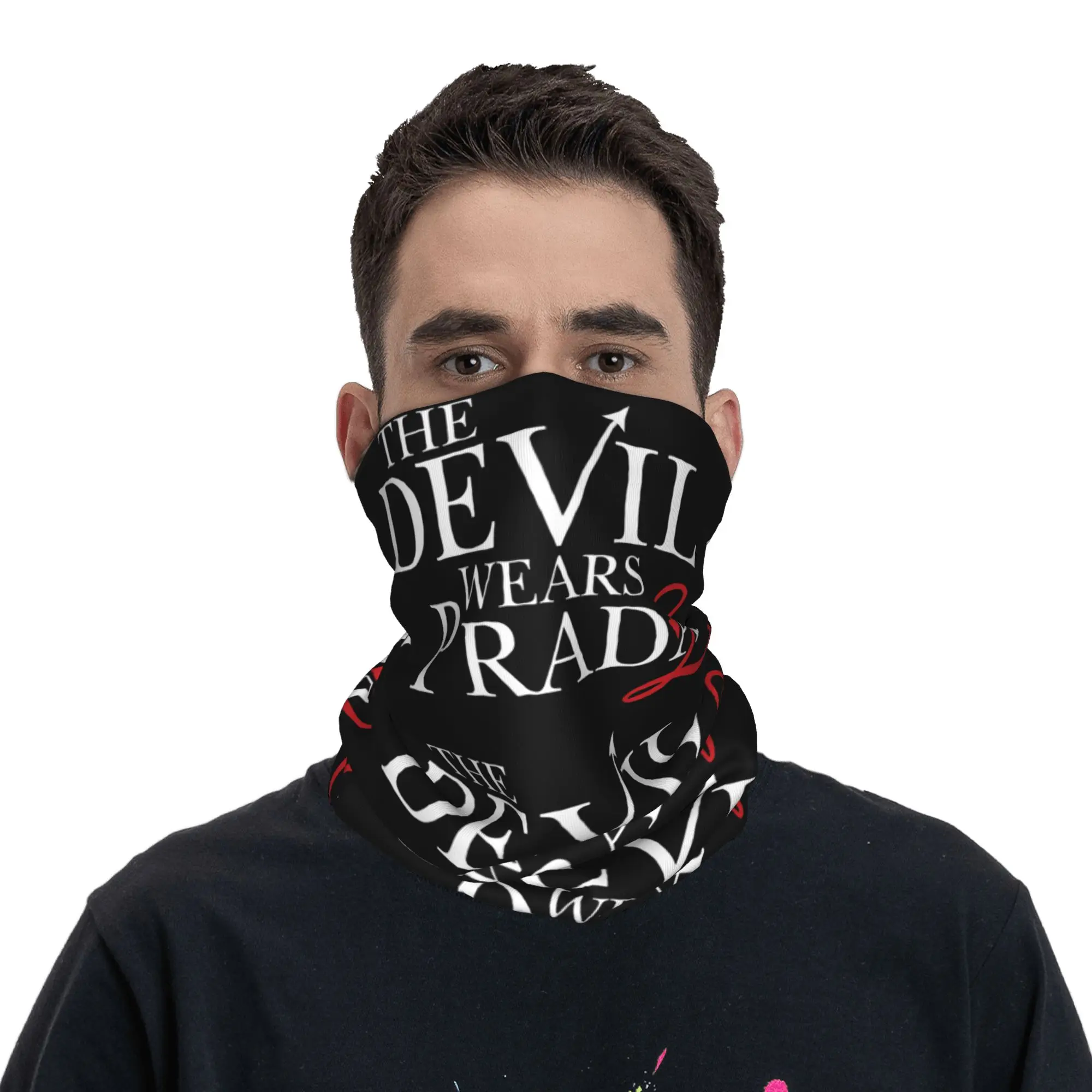 Nuovo Film Comico Il Diavolo I - Neck Warmer Tube recensione e prezzo