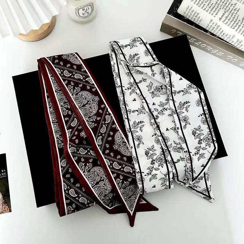 Sciarpa Lunga in Seta di Lusso - Ascot Neck Scarf recensione e prezzo